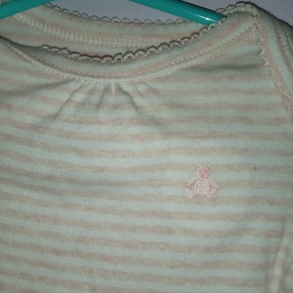 BOGO Free Baby Gap long sleeved mitten top